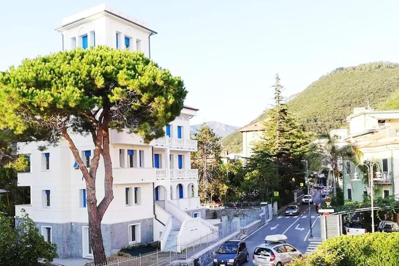 Schiaffino Al Primo Piano Deiva Marina